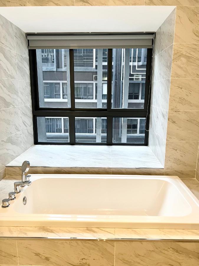 Imperio Residences Private Bathtub Or Jacuzzi By Nestcove Malacca エクステリア 写真